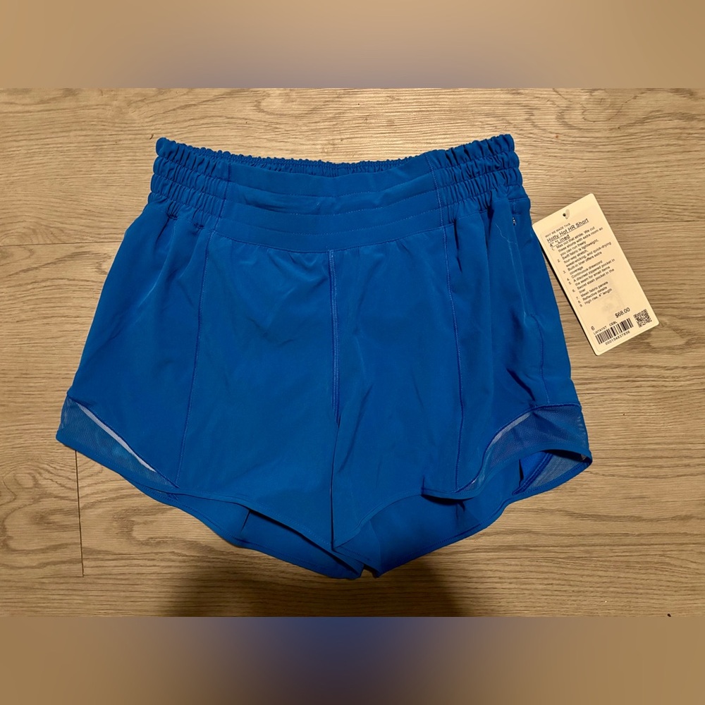Lululemon Women’s Hotty Hot High-Rise Short 4” Lined Cerulean Blue 6 NWT